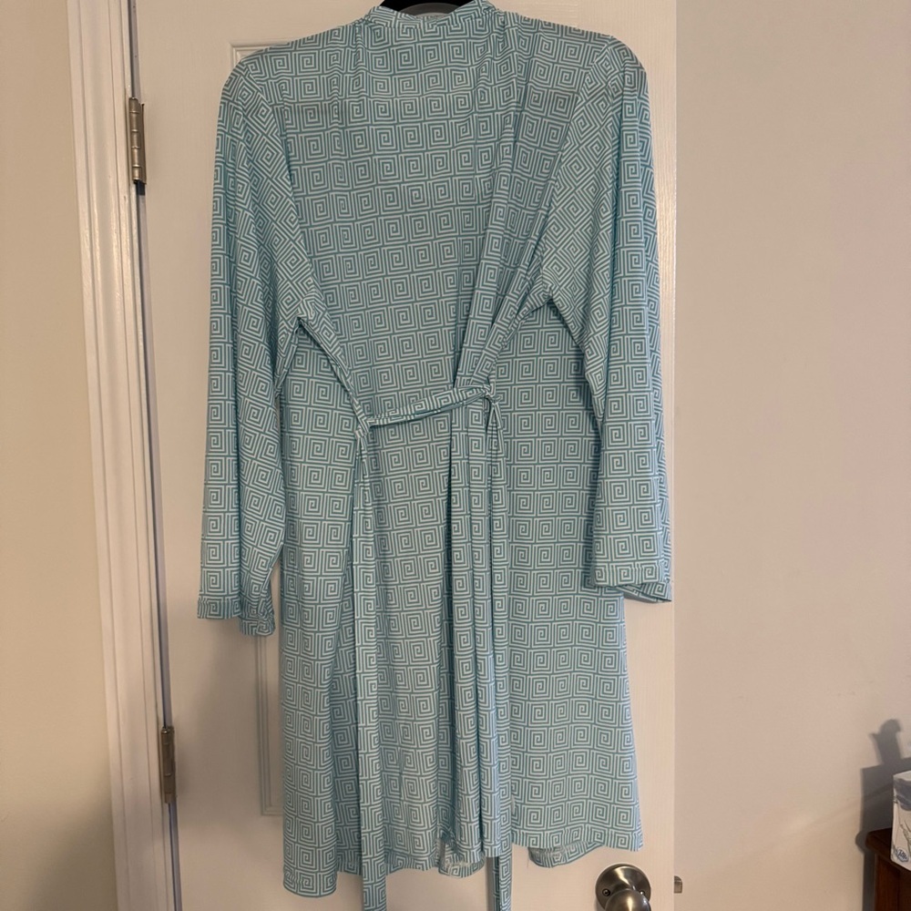 Simply Southern Light Blue Geometric Patterned Robe‎ - Picture 3 of 5